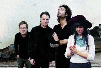 Bild the-outer-string-04.05.12-1-web.jpg